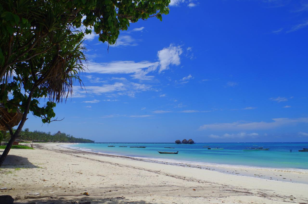 The Sands Beach Resort Bwejuu Bagian luar foto