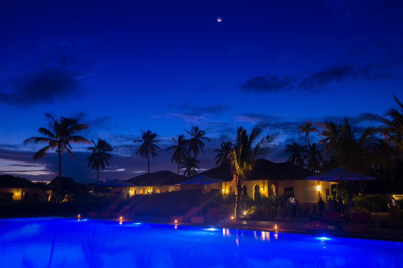 The Sands Beach Resort Bwejuu Bagian luar foto