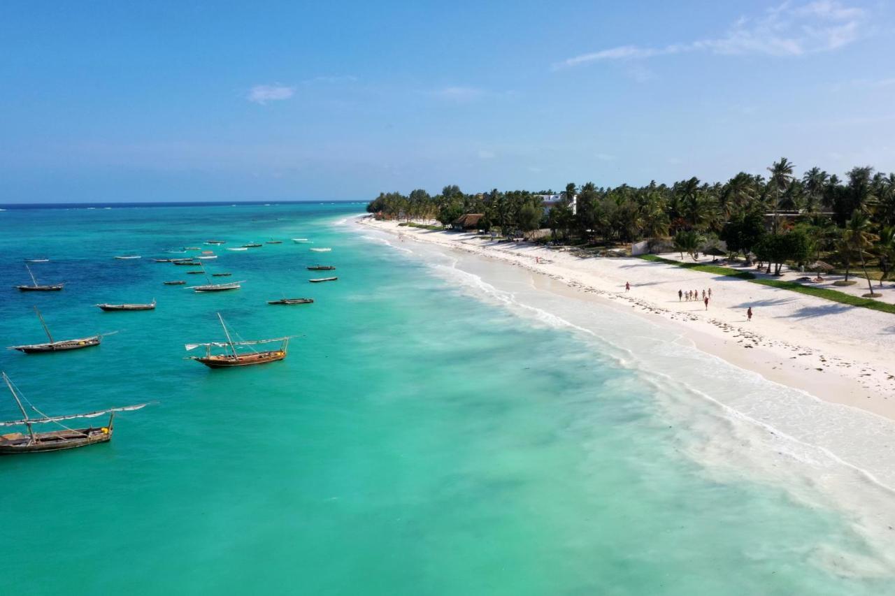 The Sands Beach Resort Bwejuu Bagian luar foto